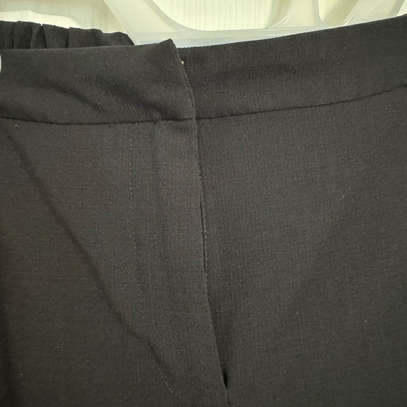 Bermuda Shorts - Picture 2 of 4